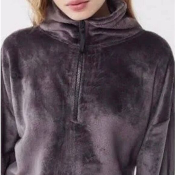 Urban Outfitters Angela Cropped Fleece 1/4 Zip Jacket - Picture 2 of 11
